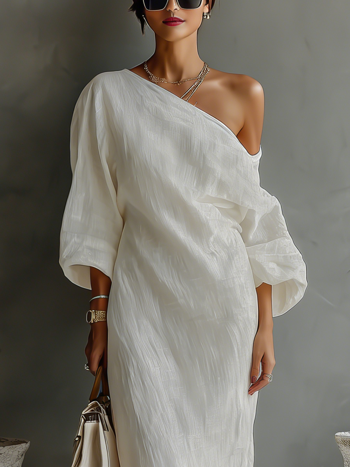 Robe Élegante Fluide Blanche Ivoire à Épaules Dénudées
