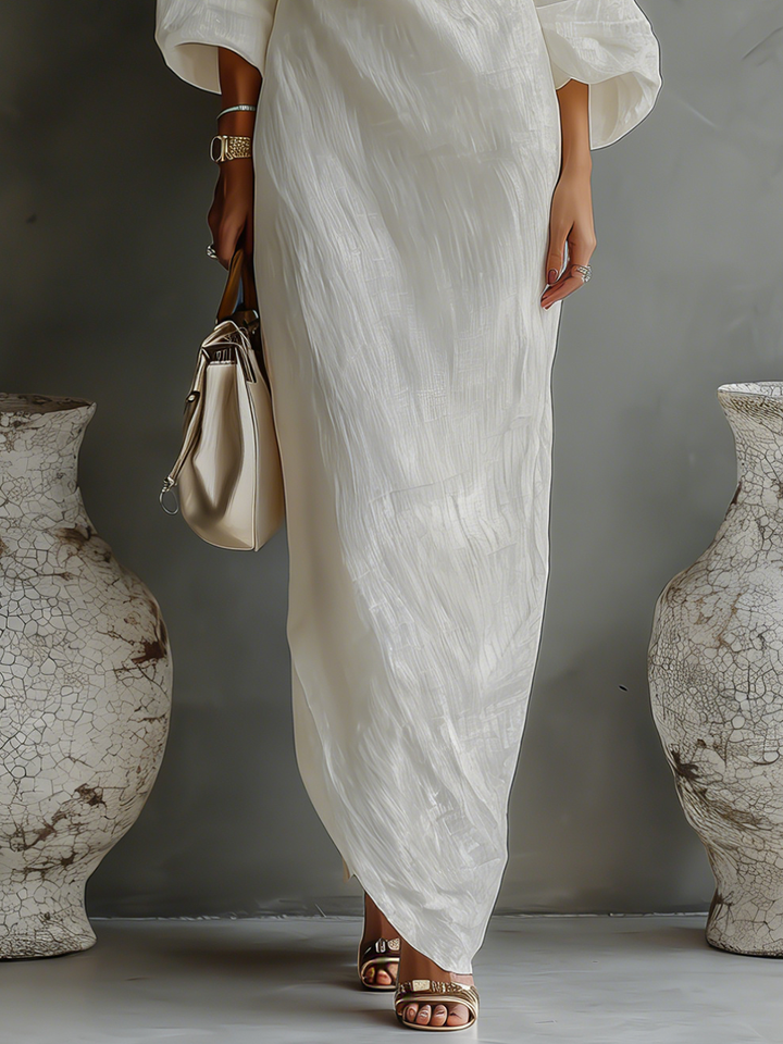 Robe Élegante Fluide Blanche Ivoire à Épaules Dénudées