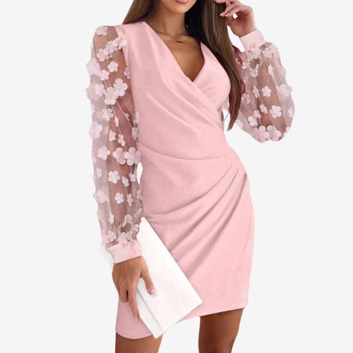 Zara | Robe En Dentelle Croisée À Col V