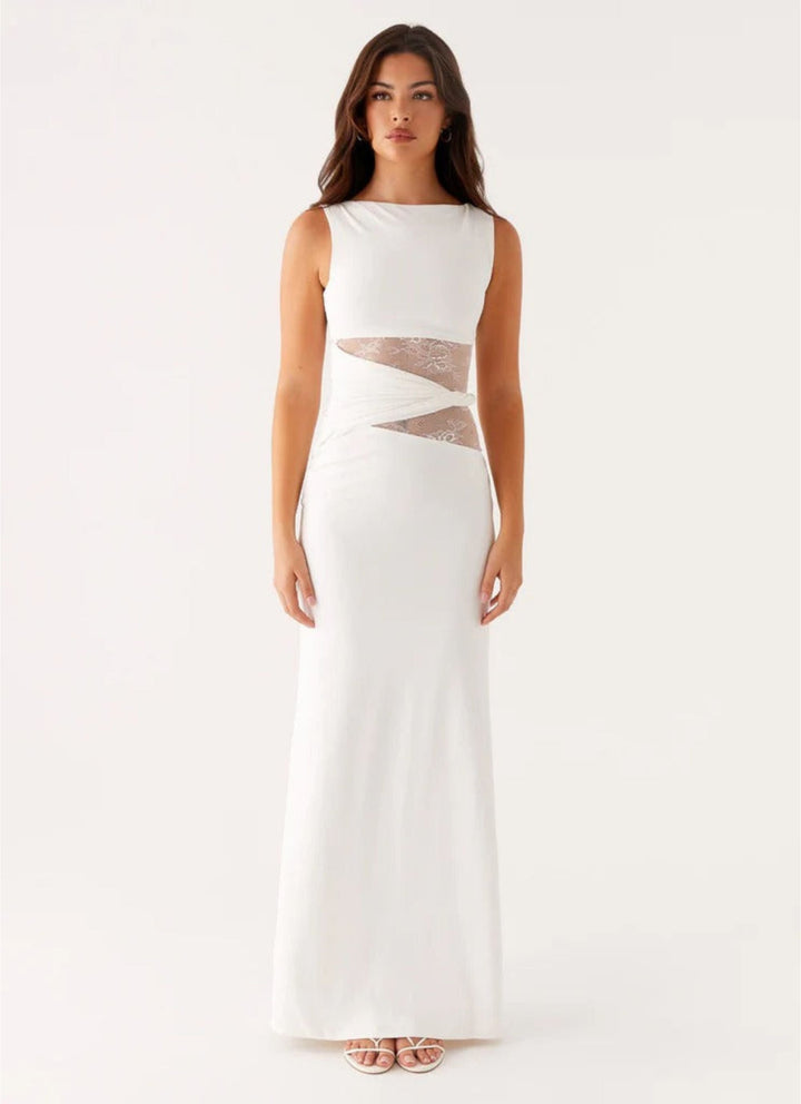 Larra – Robe Maxi Épousant la Silhouette avec Découpes et Lacer
