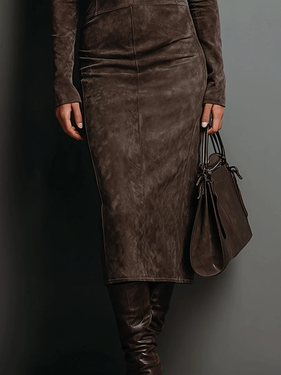 Feliza – Robe midi en suédine avec manches longues