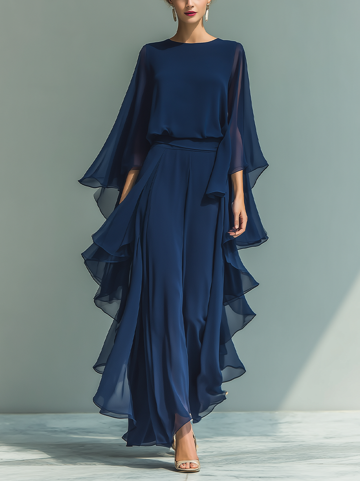 Ensemble Top Bleu Marine avec Manches Évasées et Pantalons Droits avec Détails Ruchés