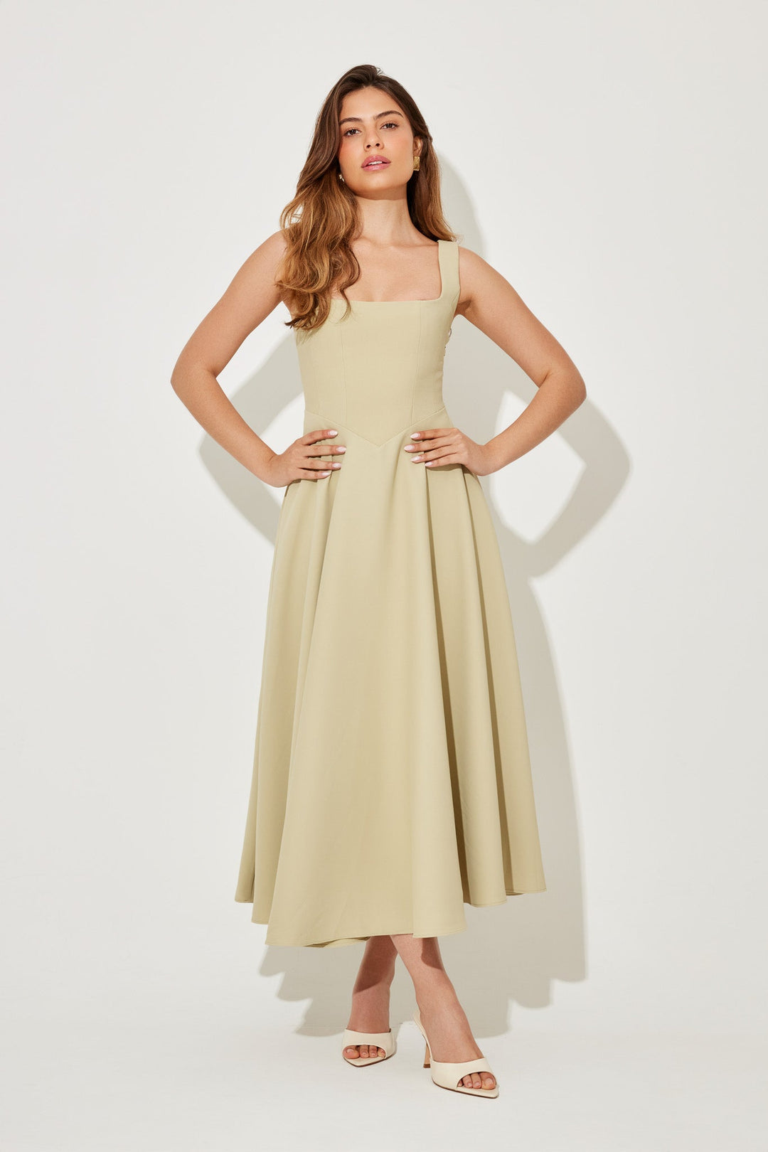Leah - Robe Midi Flottante Intemporelle