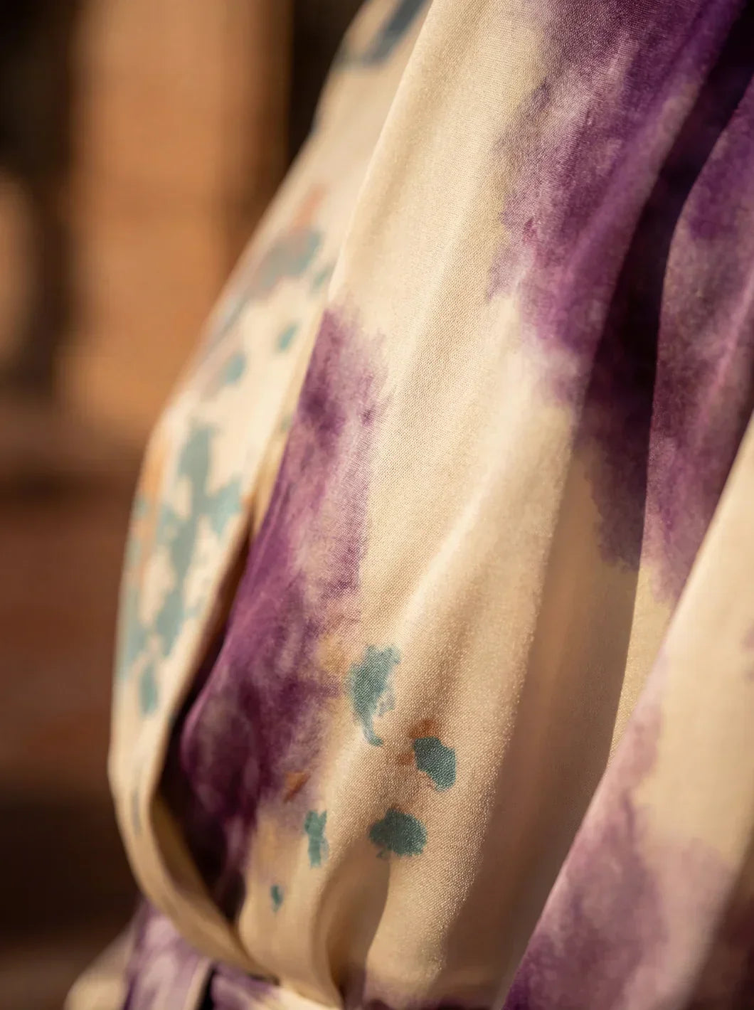 Dahlia - Robe portefeuille élégante à décolleté en V