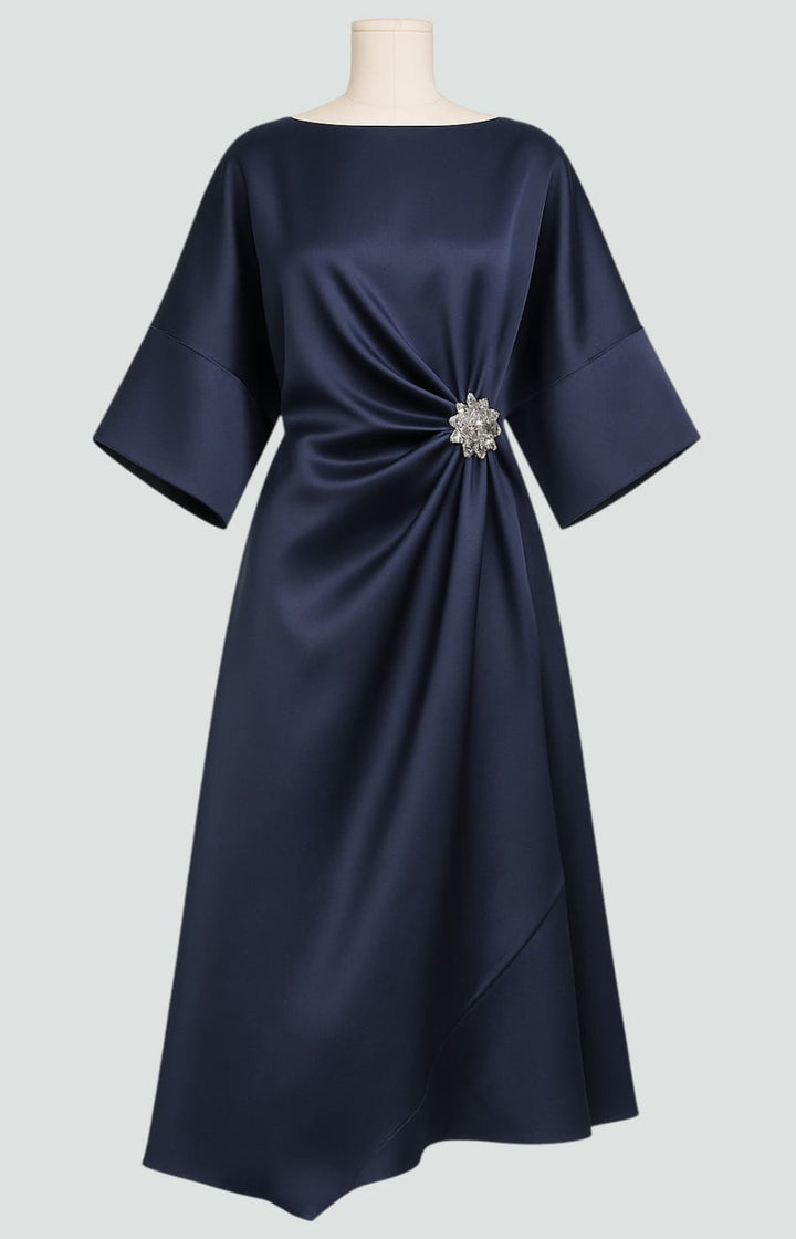 Tricia – Robe Maxi en Satin Élégante