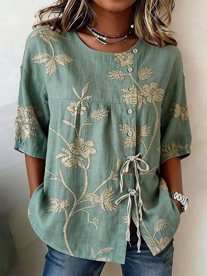 Catherine - Blouse Élégante en Broderie Florale