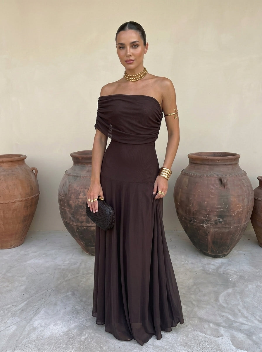 Arabella – Robe Midi Élégante Épousant les Formes