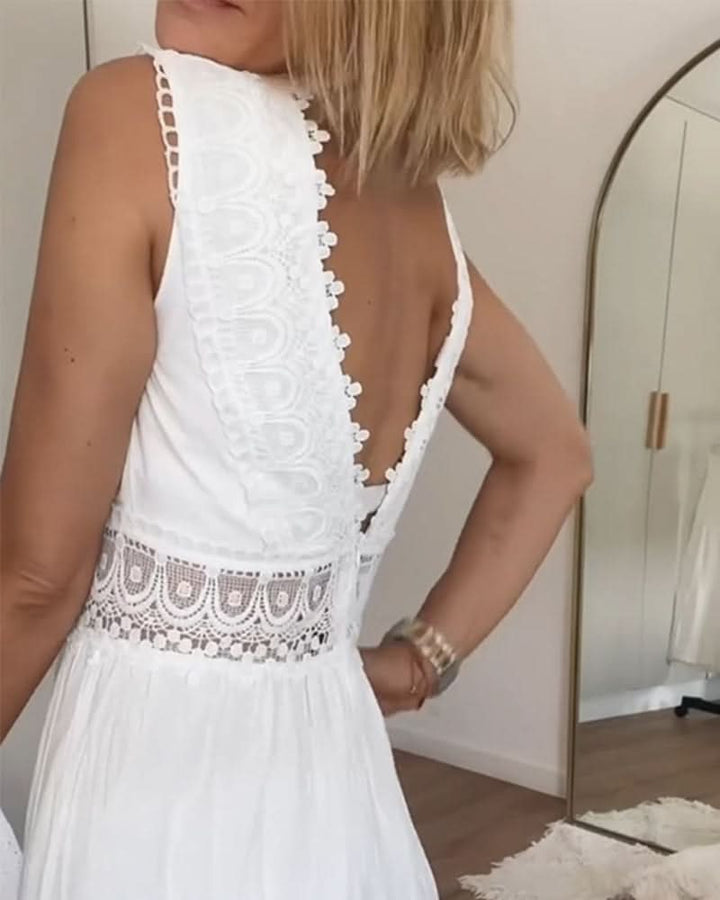 Michaela - Robe maxi en dentelle à col en V