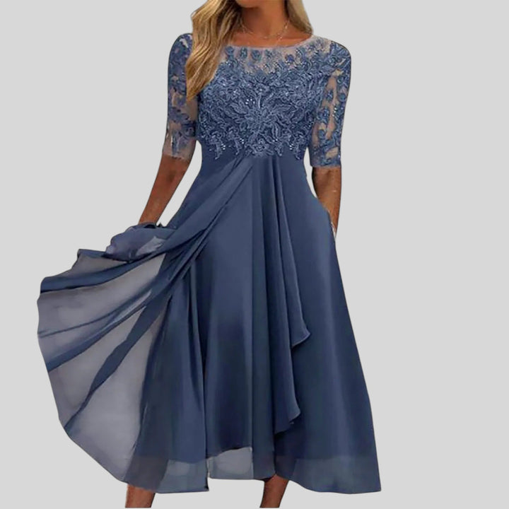 Zaria – La Robe Midi en Dentelle Flatteuse