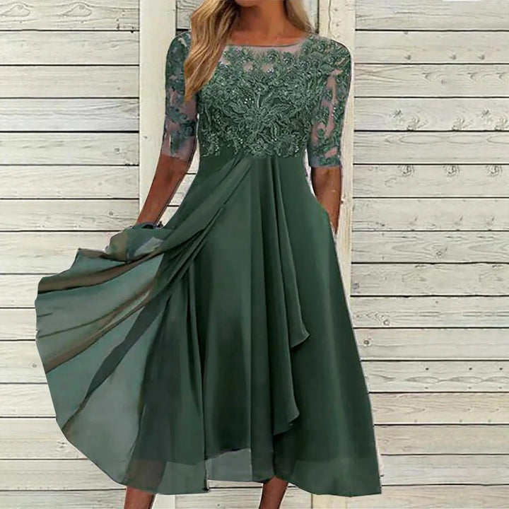 Zaria – La Robe Midi en Dentelle Flatteuse
