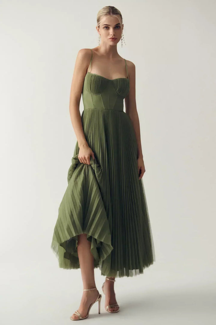 Serena – Robe Midi avec Corsage Structuré et Jupe Plissée