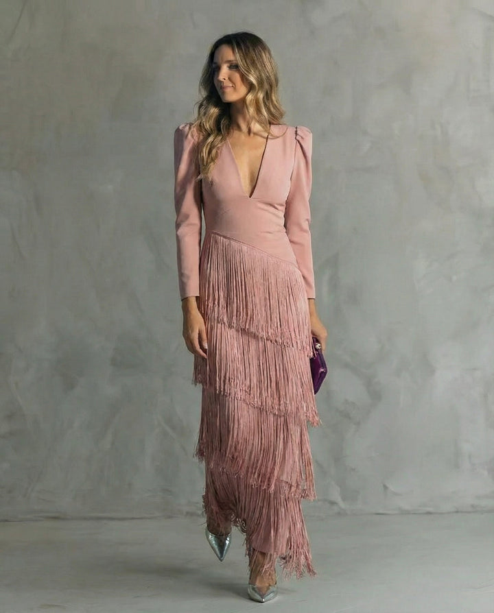 Clara · Robe élégante avec des manches à franges