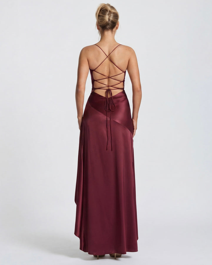 Kitty - Robe de Soirée Satinée Sculptante avec Fente Haute