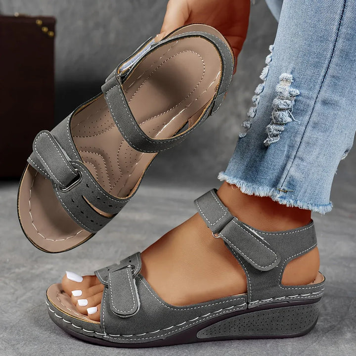 Cerise – Sandales Orthopédiques Élégantes