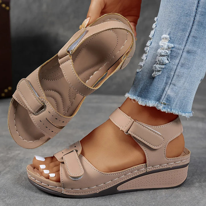 Cerise – Sandales Orthopédiques Élégantes