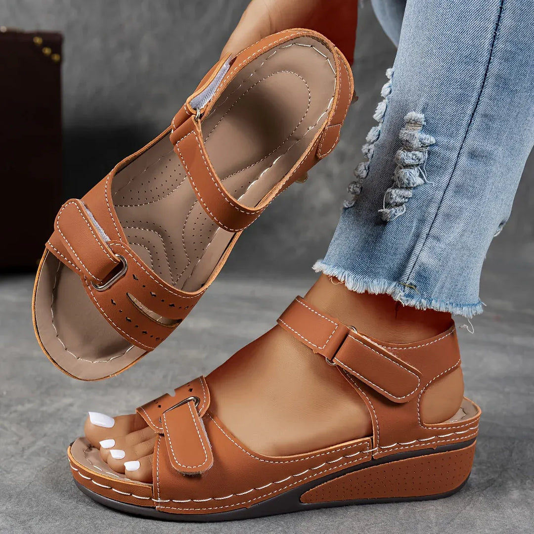 Cerise – Sandales Orthopédiques Élégantes