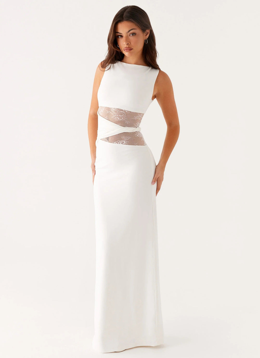 Larra – Robe Maxi Épousant la Silhouette avec Découpes et Lacer