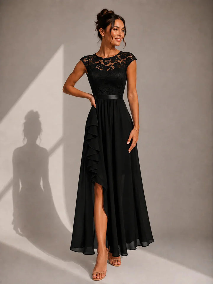 Shanina - Robe Élégante en Dentelle Fendue